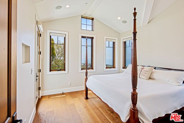 5561 Horizon Drive, Malibu, CA 90265