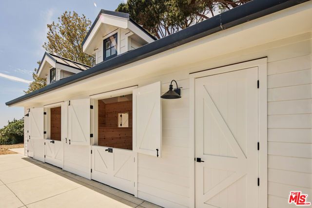 5561 Horizon Drive, Malibu, CA 90265