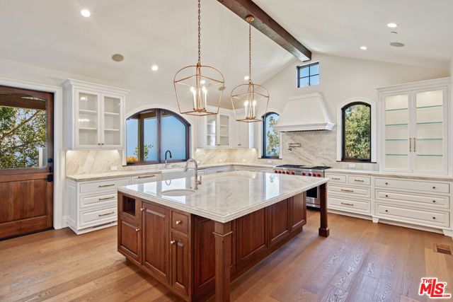 5561 Horizon Drive, Malibu, CA 90265