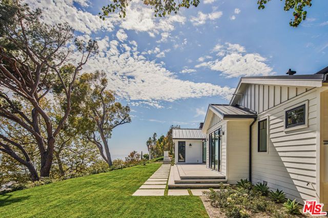 5561 Horizon Drive, Malibu, CA 90265