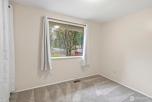 2191 Lakemoor Drive SW, Olympia, WA 98512