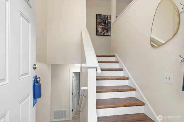 2191 Lakemoor Drive SW, Olympia, WA 98512