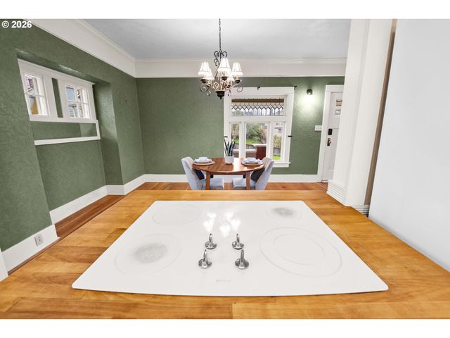 663 HARRISON Ave, Astoria, OR 97103