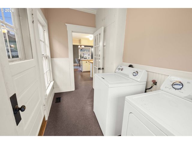 663 HARRISON Ave, Astoria, OR 97103