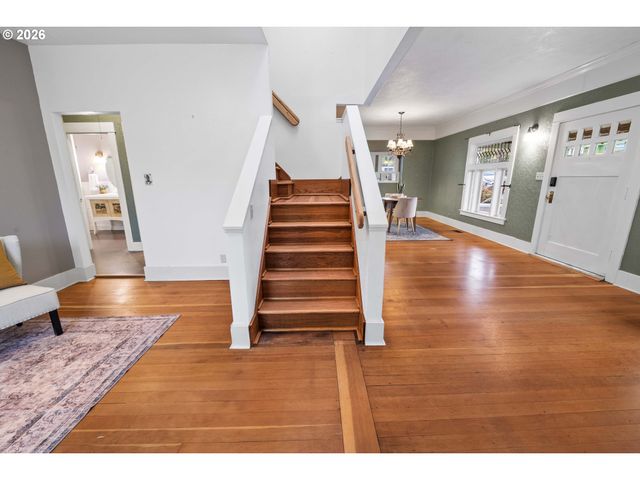 663 HARRISON Ave, Astoria, OR 97103