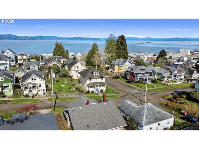 663 HARRISON Ave, Astoria, OR 97103