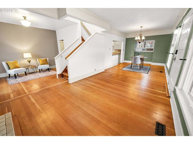 663 HARRISON Ave, Astoria, OR 97103