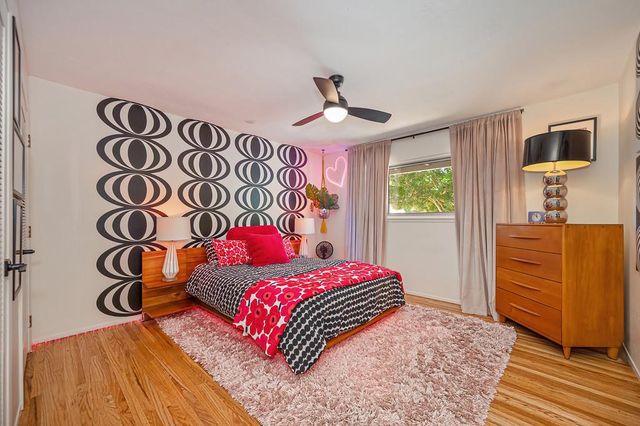 6571 Lake Park Dr, Sacramento, CA 95831