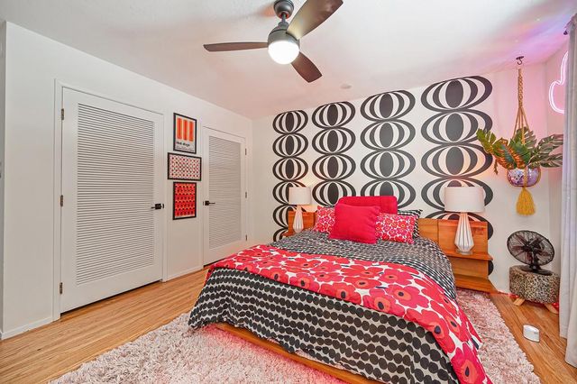 6571 Lake Park Dr, Sacramento, CA 95831