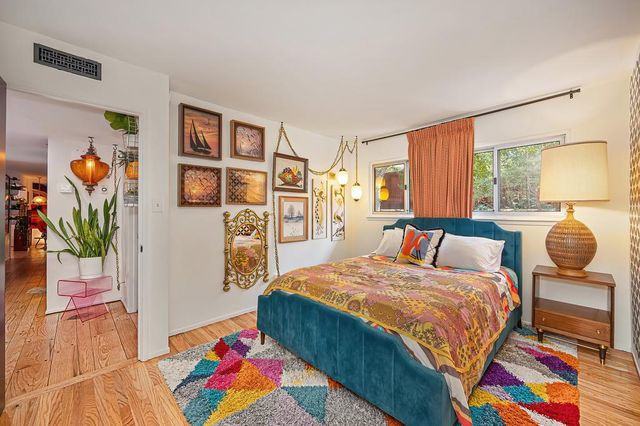 6571 Lake Park Dr, Sacramento, CA 95831