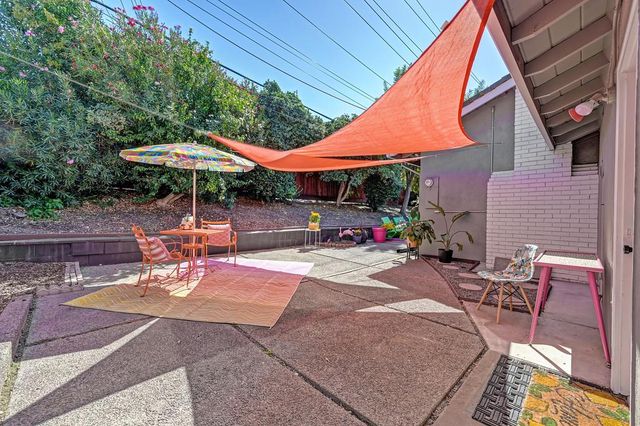 6571 Lake Park Dr, Sacramento, CA 95831