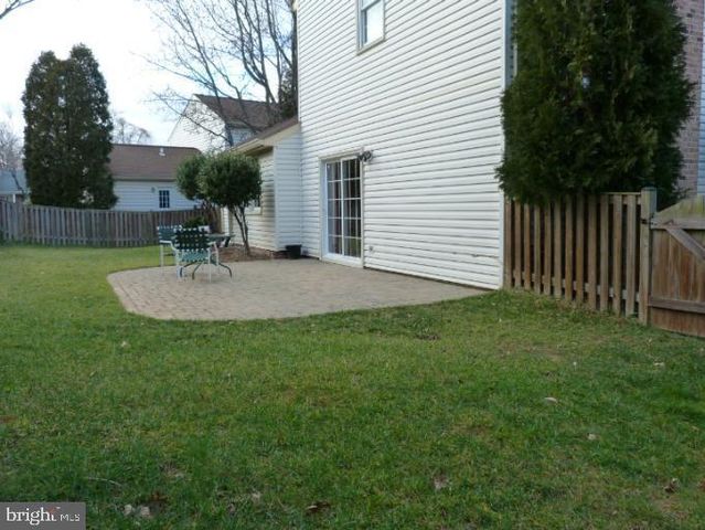 8305 FORESTREE CT, Vienna, VA 22182