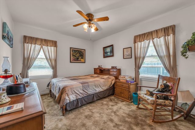 401 Avenue I, Lacy Lakeview, TX 76705