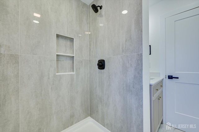 653 Huff Avenue, Manville, NJ 08835