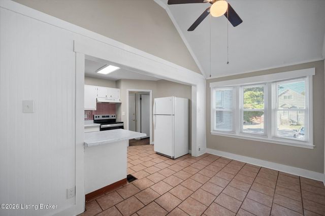 2603 Parklawn Dr, Louisville, KY 40217