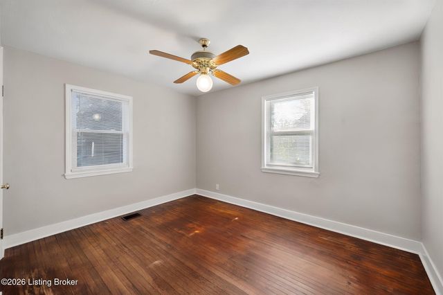 2603 Parklawn Dr, Louisville, KY 40217