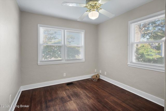 2603 Parklawn Dr, Louisville, KY 40217