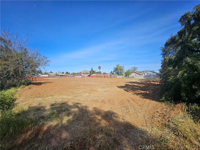 24208 Dracaea Avenue, Moreno Valley, CA 92553