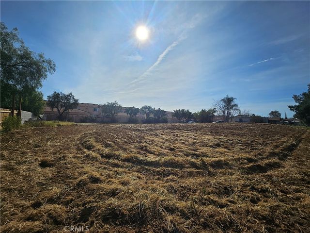 24208 Dracaea Avenue, Moreno Valley, CA 92553