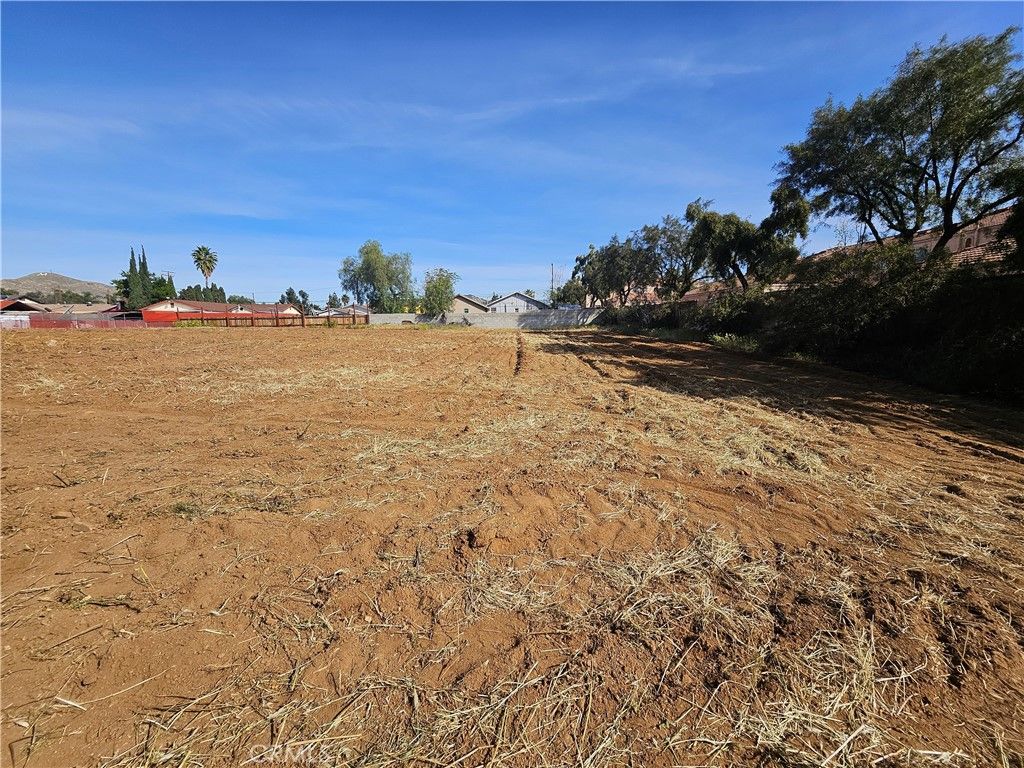 24208 Dracaea Avenue, Moreno Valley, CA 92553