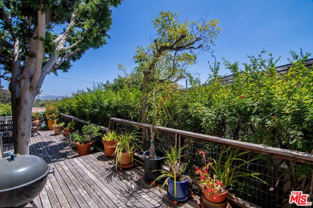 3050 Motor Avenue, Los Angeles, CA 90064