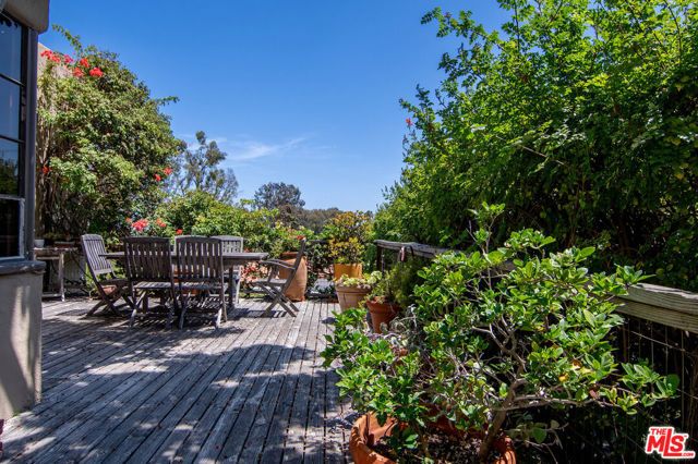 3050 Motor Avenue, Los Angeles, CA 90064