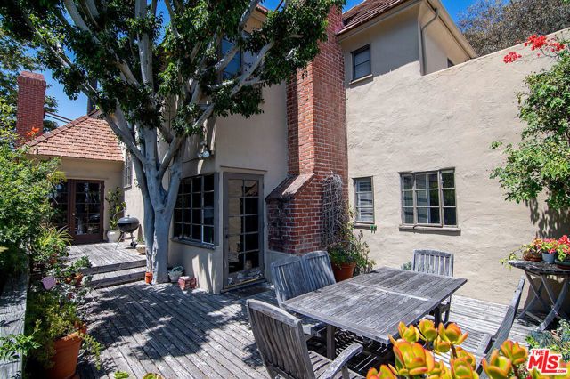 3050 Motor Avenue, Los Angeles, CA 90064