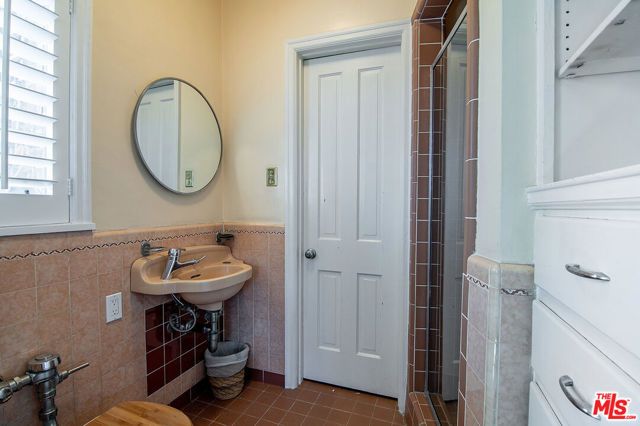 3050 Motor Avenue, Los Angeles, CA 90064