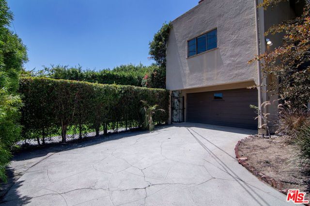 3050 Motor Avenue, Los Angeles, CA 90064
