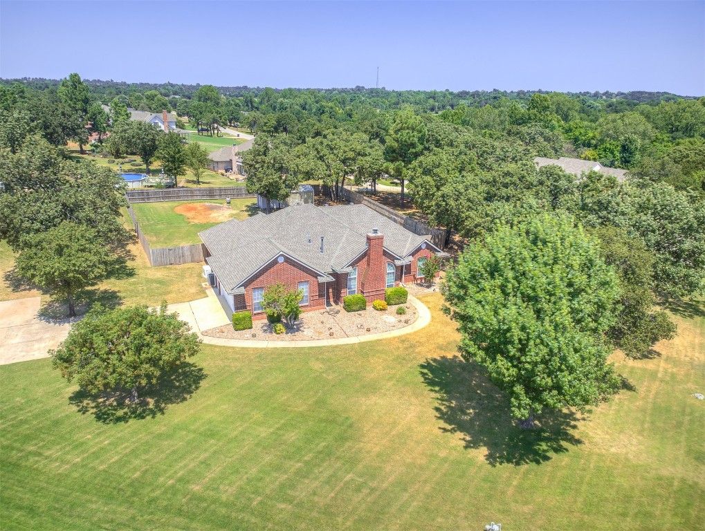 4708 Sandy Oak Lane, Newalla, OK 74857