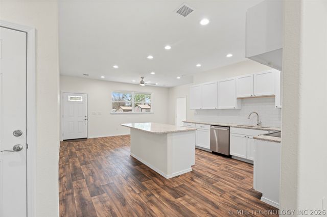 517 W Clyde Avenue, Vinita, OK 74301