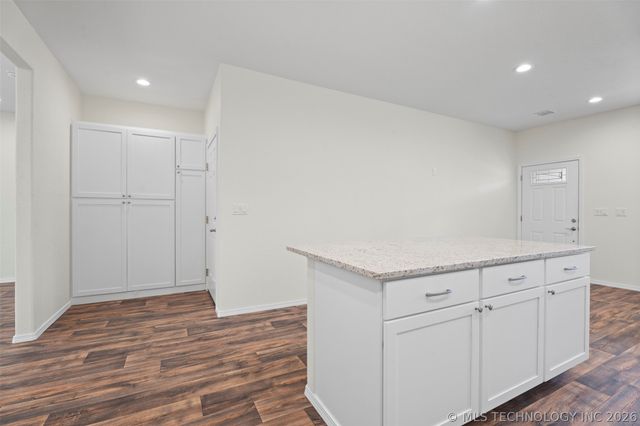 517 W Clyde Avenue, Vinita, OK 74301