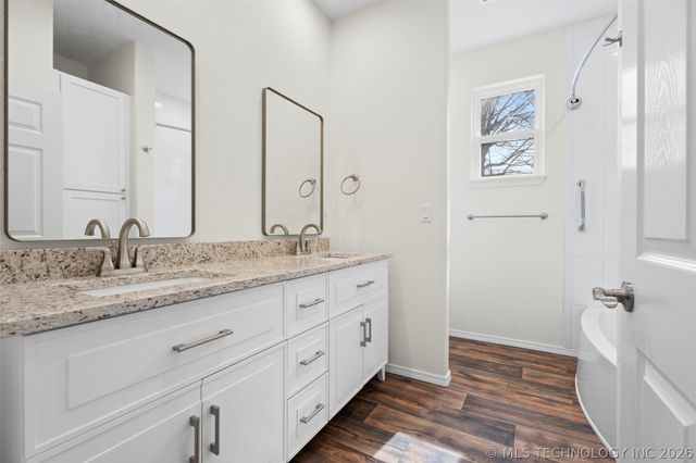 517 W Clyde Avenue, Vinita, OK 74301