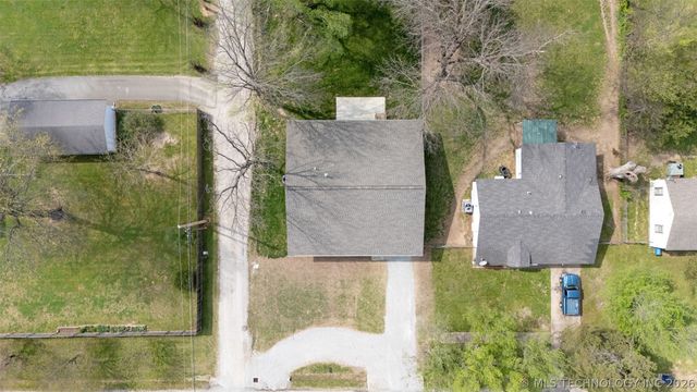517 W Clyde Avenue, Vinita, OK 74301