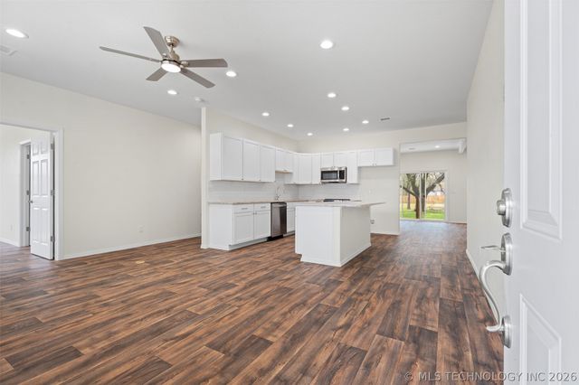 517 W Clyde Avenue, Vinita, OK 74301