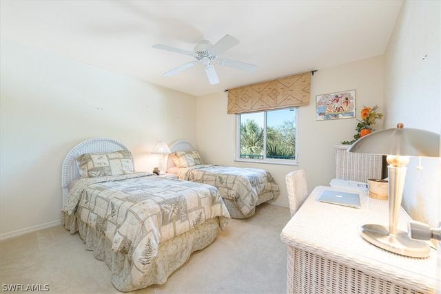 5515 Rattlesnake Hamm RD 301, Naples, FL 34113