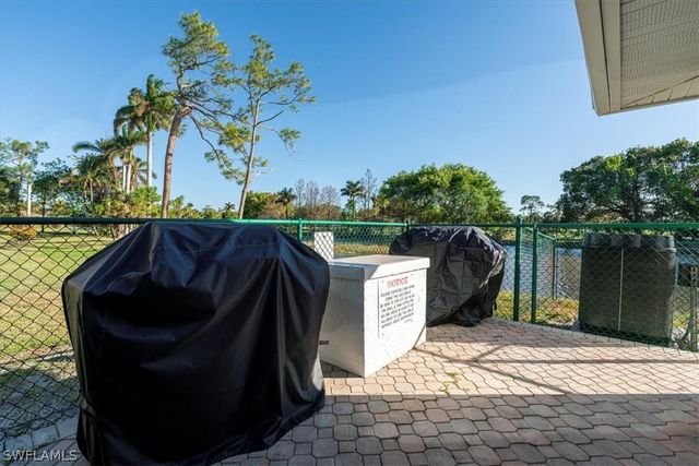 5515 Rattlesnake Hamm RD 301, Naples, FL 34113