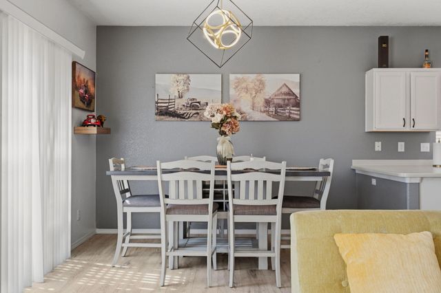 3128 Rio Linda Drive SW, Albuquerque, NM 87121