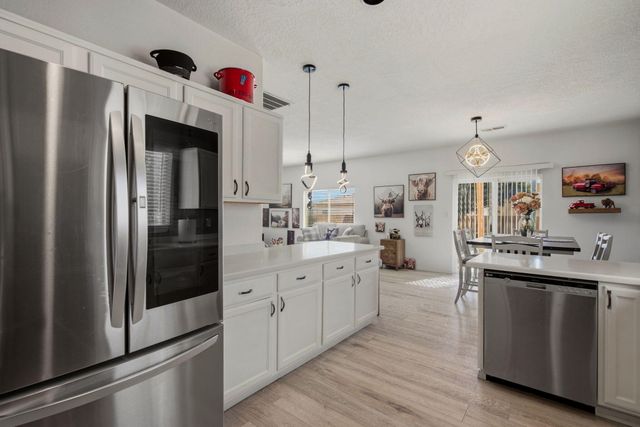 3128 Rio Linda Drive SW, Albuquerque, NM 87121