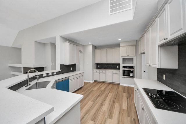 12807 Lindsey Lane, Stafford, TX 77477