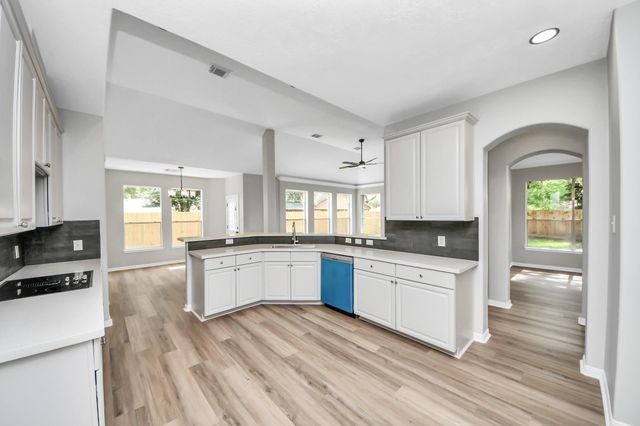 12807 Lindsey Lane, Stafford, TX 77477