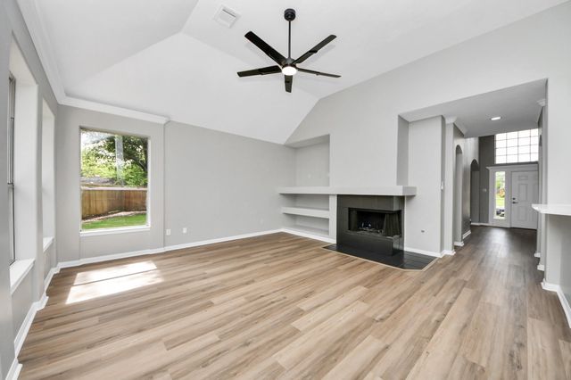 12807 Lindsey Lane, Stafford, TX 77477