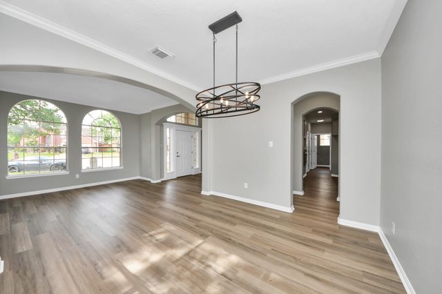 12807 Lindsey Lane, Stafford, TX 77477