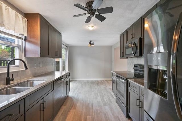 8961 Barnes Lake Rd, North Huntingdon, PA 15642