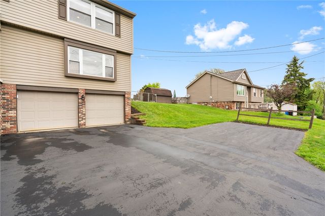 8961 Barnes Lake Rd, North Huntingdon, PA 15642