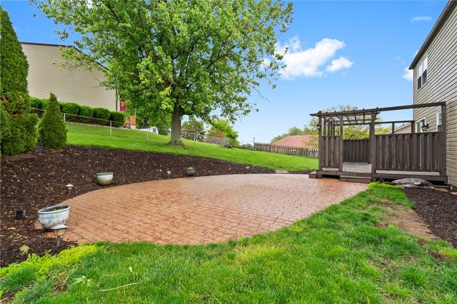 8961 Barnes Lake Rd, North Huntingdon, PA 15642