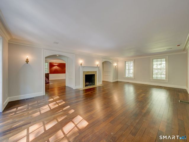 25 Hermit Lane, Westport, CT 06880