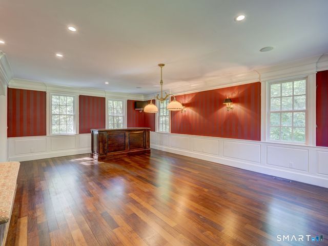 25 Hermit Lane, Westport, CT 06880