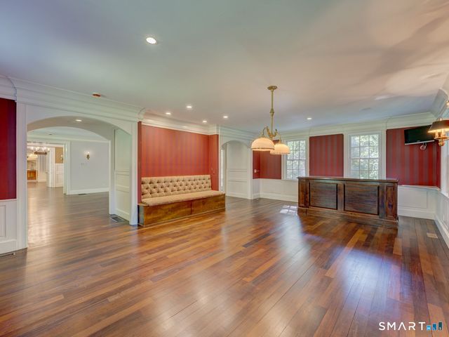 25 Hermit Lane, Westport, CT 06880