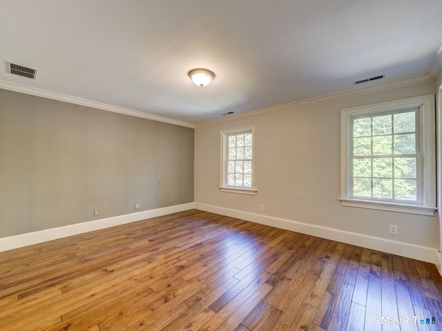 25 Hermit Lane, Westport, CT 06880